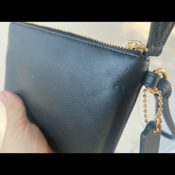 NWT Coach retail wristlet with gift box - Picture 5 of 8